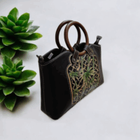 Elegant Antique Black Handbag with Wooden Handle - Image 3